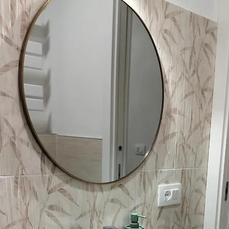 La Casetta Di Tommy E Vitto In Pieno Centro A Bilocale 4 Posti Letto Apartamento