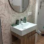 La Casetta Di Tommy E Vitto In Pieno Centro A Bilocale 4 Posti Letto Апартаменты