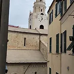 La Casetta Di Tommy E Vitto In Pieno Centro A Bilocale 4 Posti Letto *