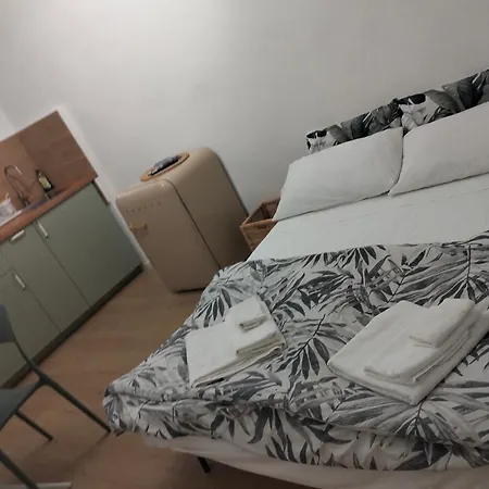 La Casetta Di Tommy E Vitto In Pieno Centro A Bilocale 4 Posti Letto Lägenhet *
